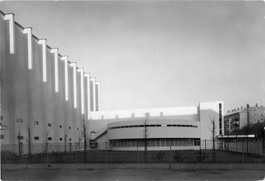 Photo 3: Exterior · Helsingborgs konserthus sett från Roskildegatan