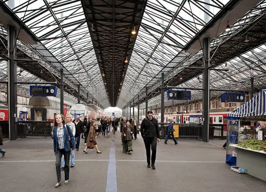 Photo 2: Exterior · Central Railway Station in Helsinki, Finland