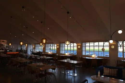 Photo 6: Interior