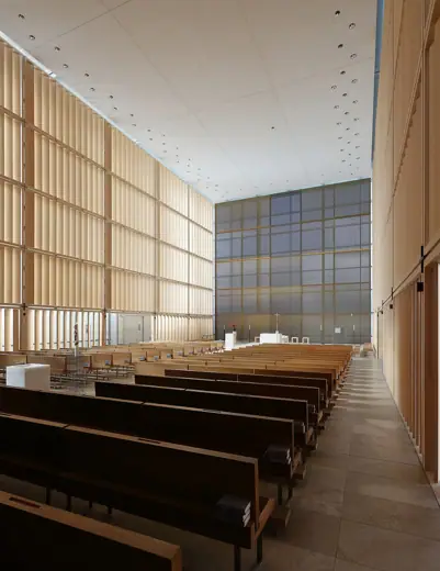Photo 6: Interior · Sacred Heart Church, Munich, interior