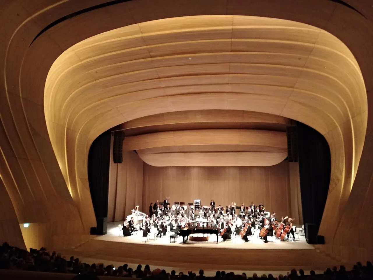 Heydar Aliyev Center: Interior