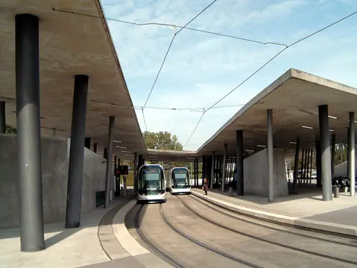 Photo 2: Exterior · Strasbourg, Tramway, Endstation Hoenheim Gare von Zaha Hadid