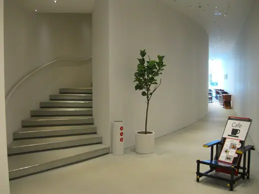 Photo 5: Interior
