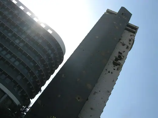 Photo 4: Exterior · Beirut, Lebanon