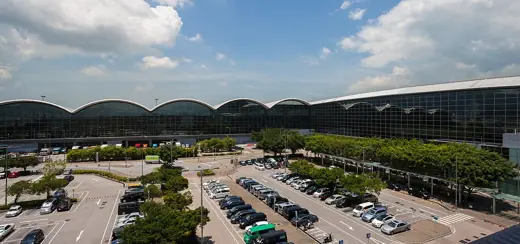 Photo 2: Exterior · Hong Kong Airport
