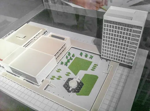 Photo 5: Model