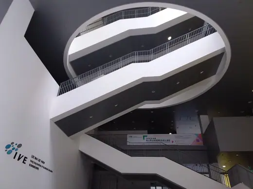 Photo 5: Interior