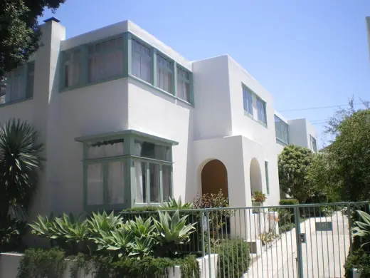 Photo 2: Exterior · Horatio West Court, 140 Hollister Ave., Santa Monica, California