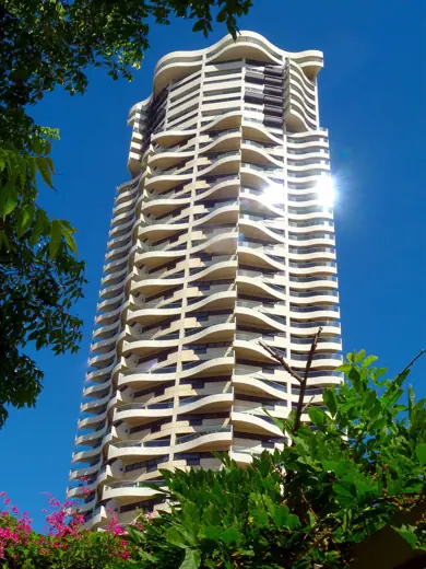 Photo 2: Exterior · horizon apartments, sydney