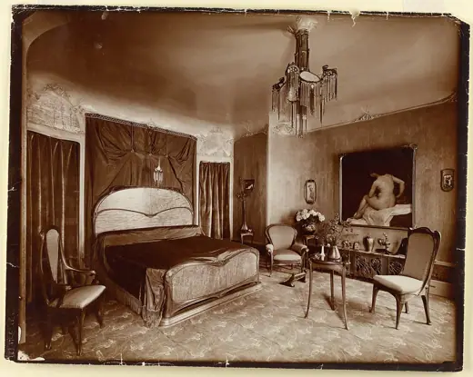 Photo 7: Interior · Plan in art nouveau motif