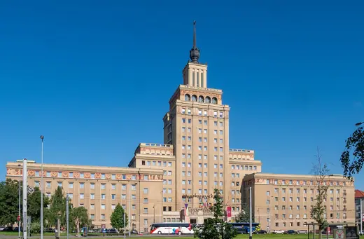Photo 2: Exterior · Hotel International Prague