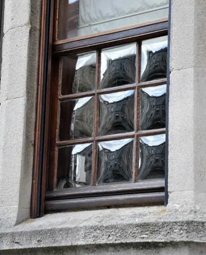 Photo 5: Detail