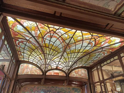 Photo 3: Interior
