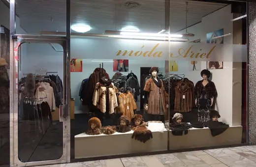 Photo 6: Detail · Móda Ariel, Bazar - Boutique , Liubov Matweevna Guban, im Spa Hotel Thermal, I