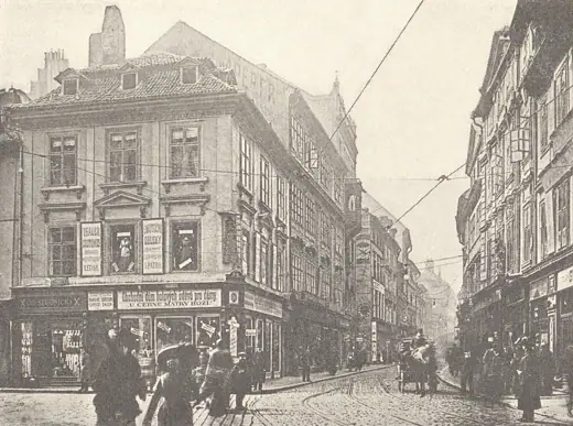 Photo 5: Context