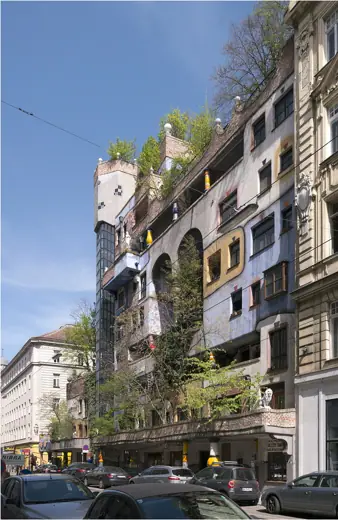 Photo 5: Exterior