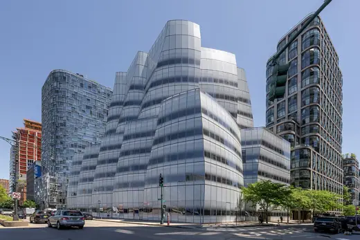 Photo 2: Exterior · People Incorporated - IAC Building