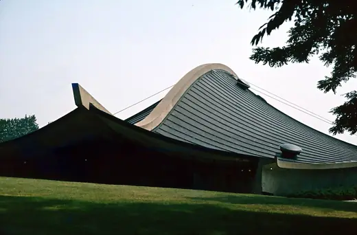 Photo 2: Exterior · David S