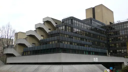 Photo 6: Interior · Institute of Education, Denys Lasdun architect London