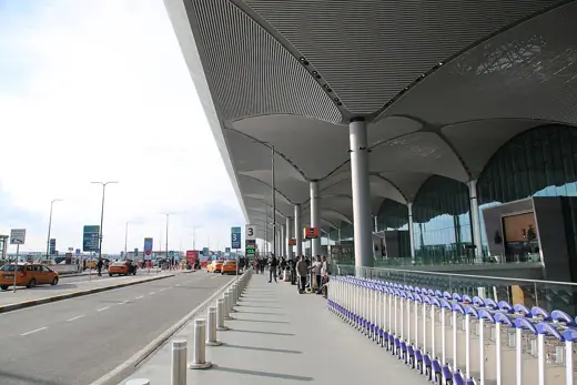 Photo 3: Exterior · İstanbul Havalimanı