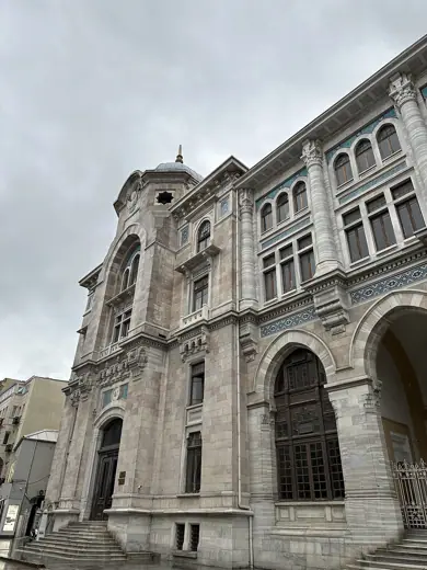 Photo 2: Exterior · The PTT Grand Post office in Eminonu, Istanbul