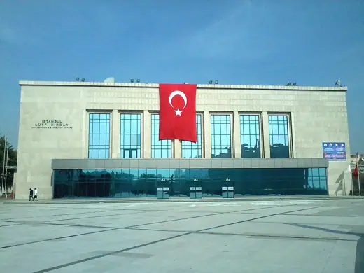 Photo 3: Exterior · Lütfi Kırdar Kongre ve Sergi Sarayı