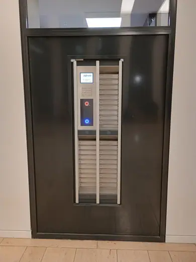 Photo 3: Exterior · KEMAS machine at Jacob-und-Wilhelm-Grimm-Zentrum, Berlin
