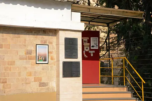 Photo 3: Exterior · Terrace Art Gallery, Jehangir Art Gallery, Mumbai