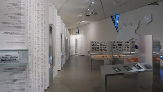Photo 5: Interior