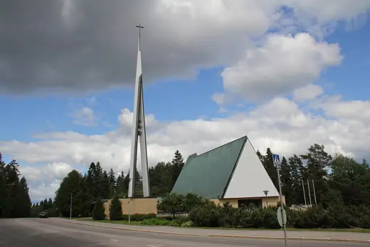 Photo 1: Exterior