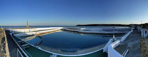 Photo 3: Exterior · Penzance, Jubilee Pool