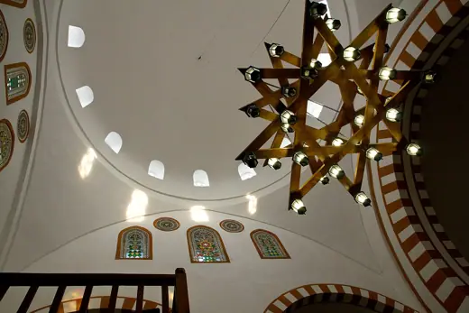 Photo 6: Interior