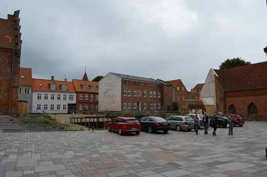 Photo 4: Exterior · Grunden før opførelsen af Kannikegården, Torvet 13, 2014