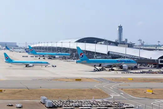 Photo 5: Interior · Kansai Airport terminal 1 ,from the top of observation hall "sky view"