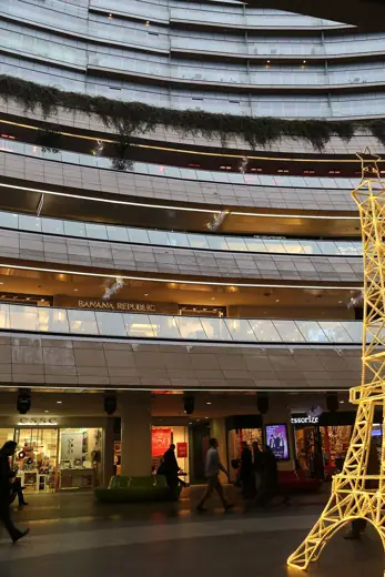 Photo 6: Interior · Kanyon shopping mall in Levent, Istanbul