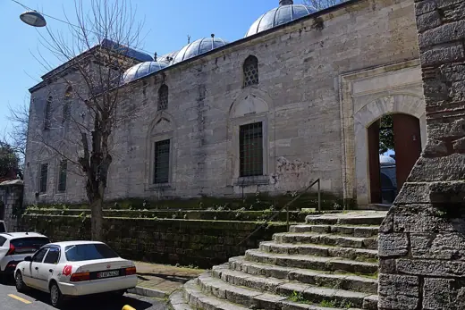 Photo 6: Context