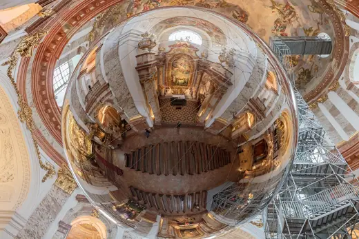 Photo 5: Interior