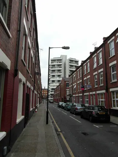 Photo 3: Context