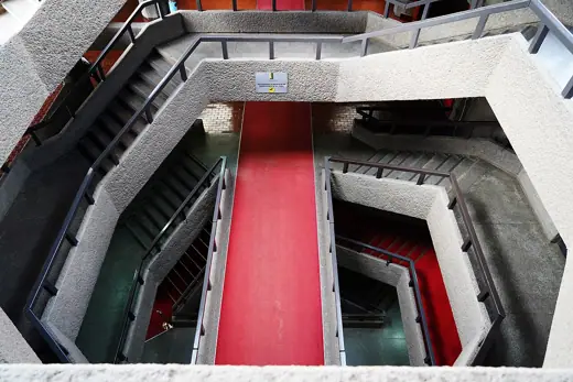 Photo 5: Interior · Kenyatta International Convention Centre, Nairobi, by Karl Henrik Nøstvik architect, grand stairway
