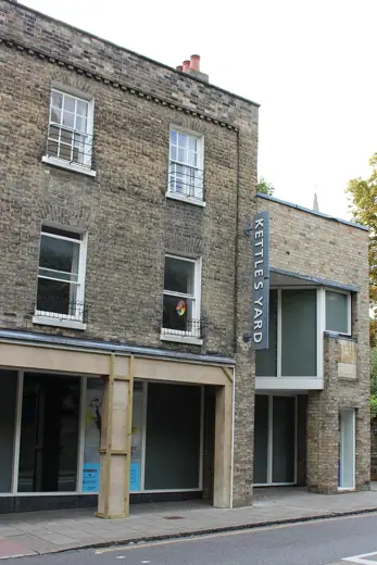Photo 2: Exterior · Kettle's Yard , Cambridge