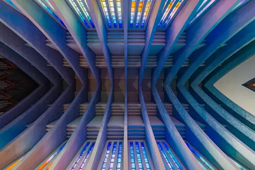 Photo 4: Interior