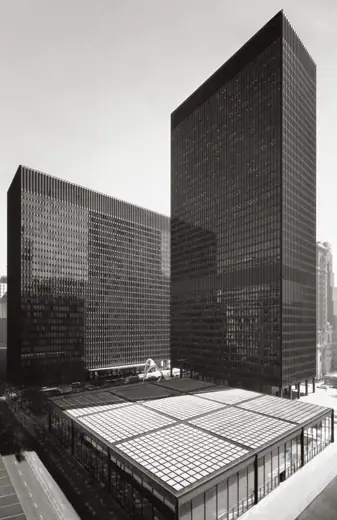 Photo 1: Exterior · View of Federal Center in Chicago, Illinois