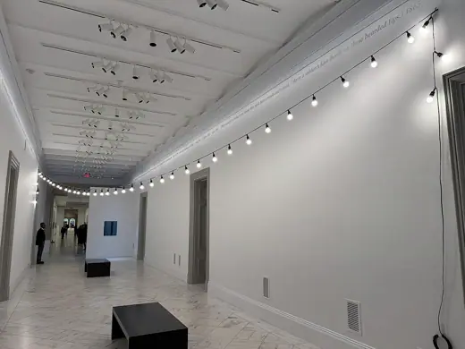 Photo 5: Interior
