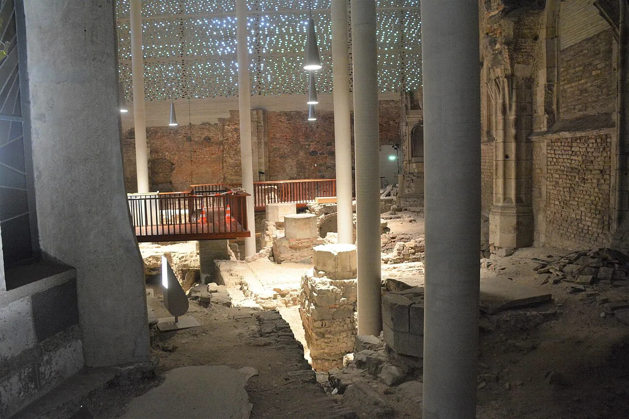 Kolumba Museum: Interior · St
