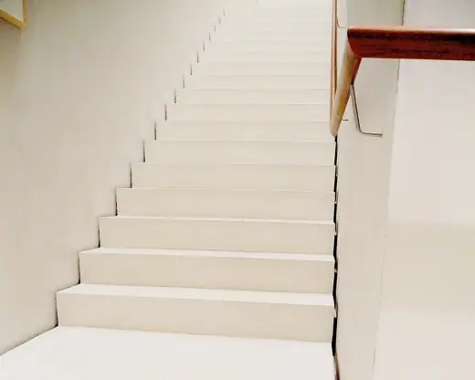 Photo 5: Interior · Treppe im Diozesanmuseum des Erzbistum Köln St