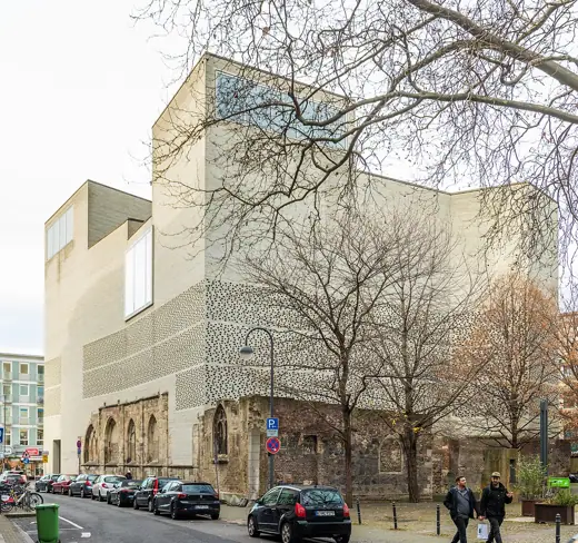Photo 2: Exterior · Kolumba-Museum Köln