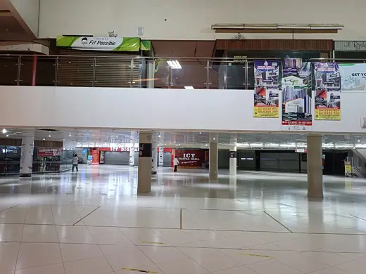 Photo 6: Interior