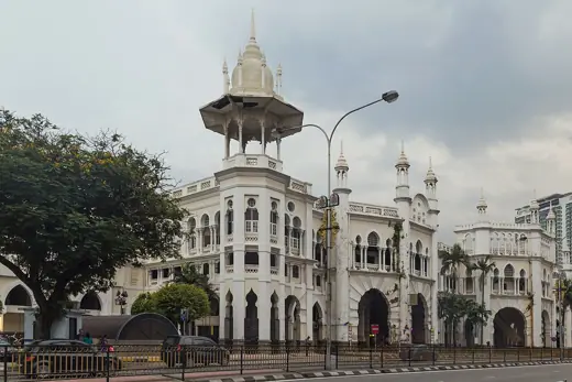 Photo 4: Exterior · Kuala Lumpur railway station (Stesen keretapi Kuala Lumpur)