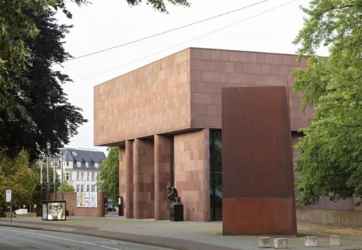 Photo 3: Exterior · Kunsthalle Bielefeld, 2019