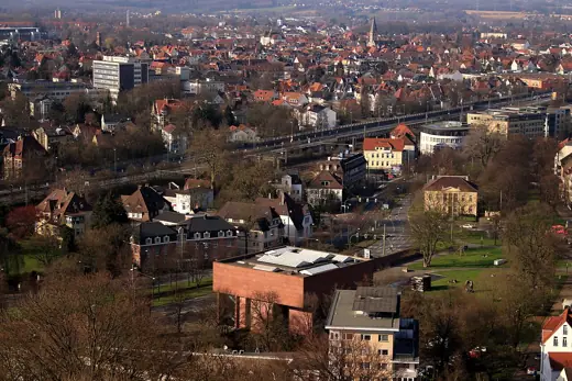Photo 4: Exterior · Kunsthalle Bielefeld from the perspective of the tower of Sparrenberg Castle